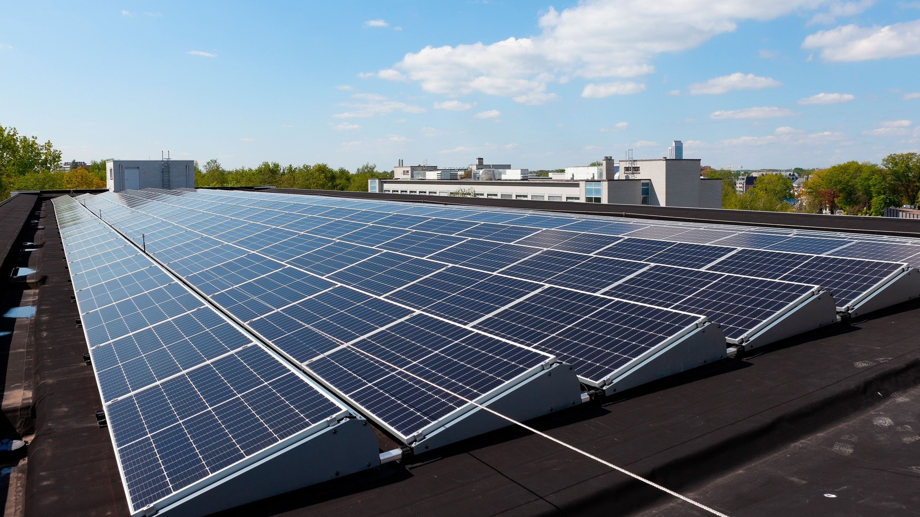 Housing cooperative residents also benefit from the sale of surplus electricity