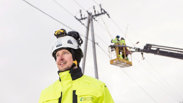 Työturvallisuus Oulun Enrgialla on tärkeää sähköverkkojen huollossa