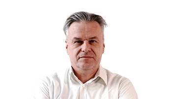 Oulun Energian lämpöpalveluiden verkostoinsinööri Marko Jauhojärvi.
