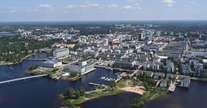 Oulun keskusta kuvattuna ilmasta